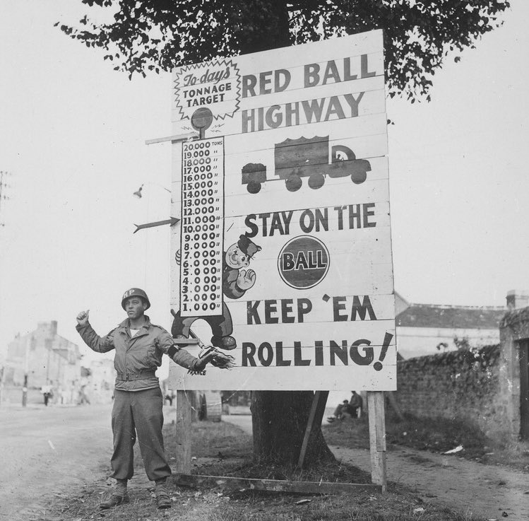 dudford's tweet photo. Got the old #redballexpress sign out ready for #capelmilitaryvehicleshow !!

#ww2 #capel #redballhighway #helpforheroes #lestweforget https://t.co/WmQeHAnixZ