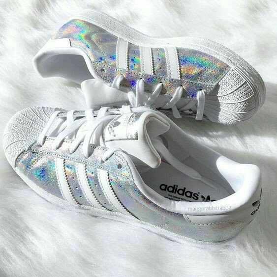 Envodkaadas's tweet photo. Siento amor por estas zapatillas https://t.co/aotzadM17Q