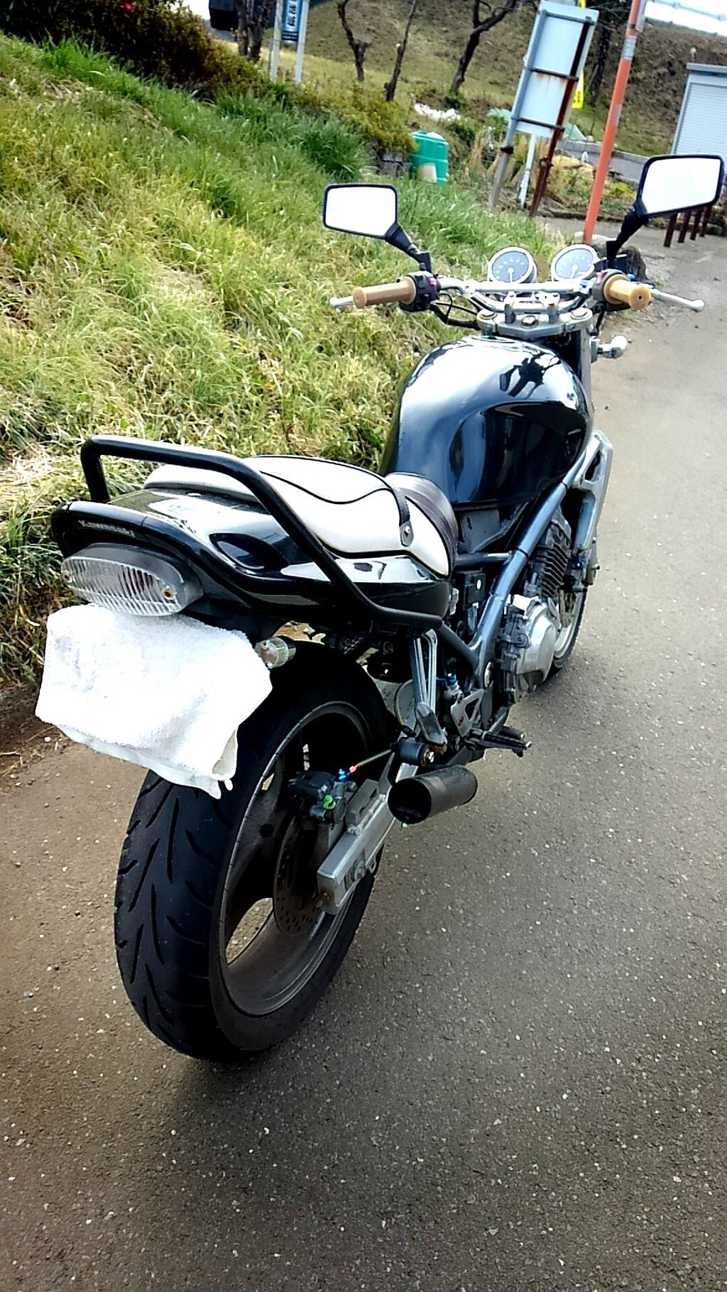 バリオス シングルシートカウル (19日まで値下げ)