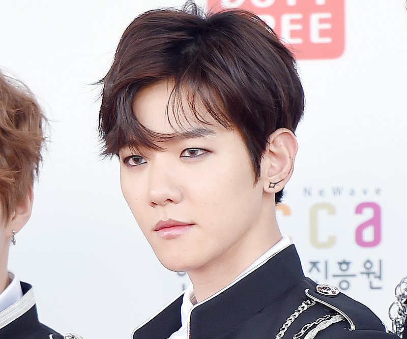 #EXO’s Baekhyun Asks Fans To Show Restraint During Vacation soompi.com/2017/06/19/exo…
