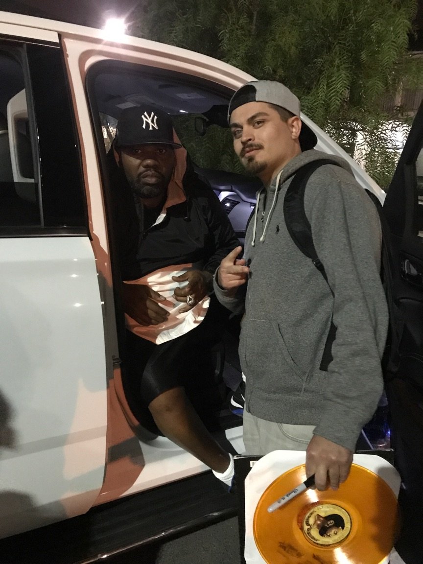 antone2331's tweet photo. I cant not believe i had the absolute privilege to meet #TheLegend #DaChef @Raekwon. https://t.co/Khd5yyvfqY