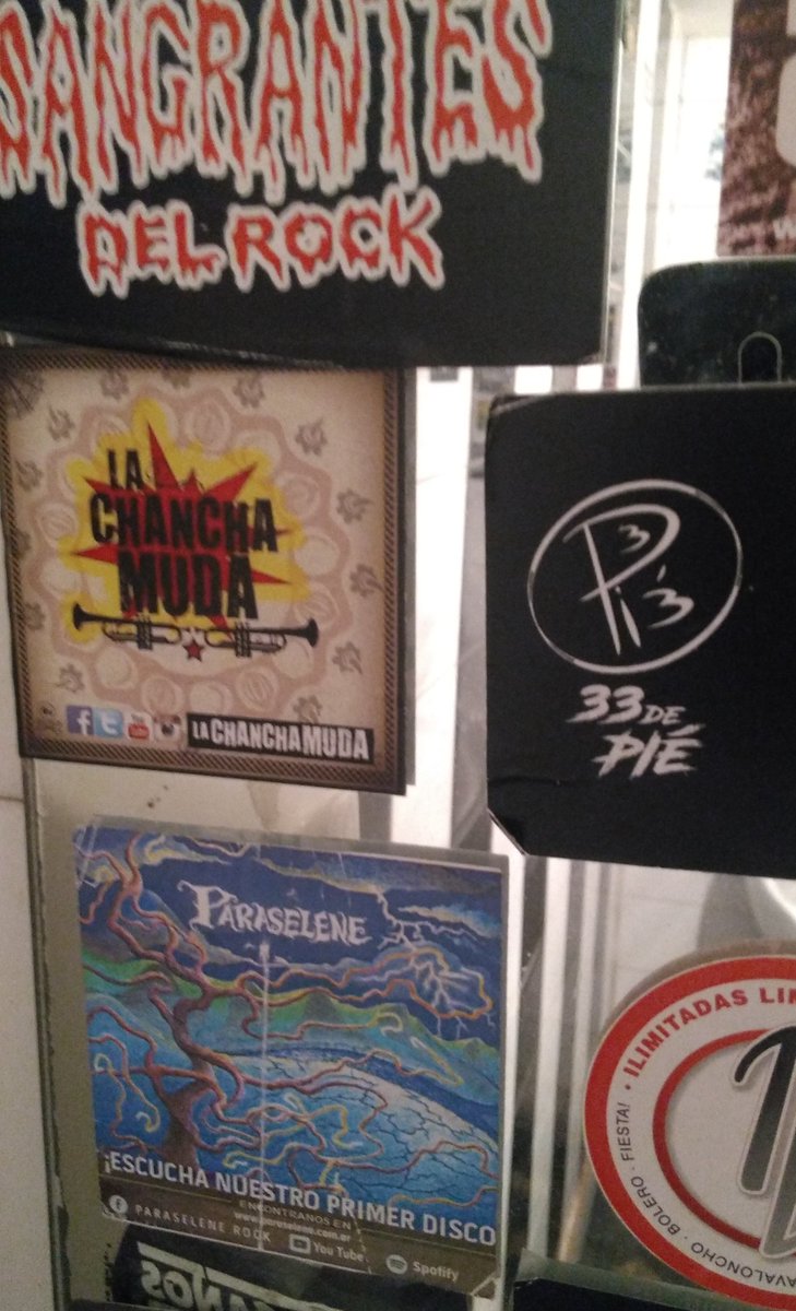 mmatix_'s tweet photo. 2 bandas que la rompen @ChanchaMuda @33Oficial_ https://t.co/srgKI19OHJ