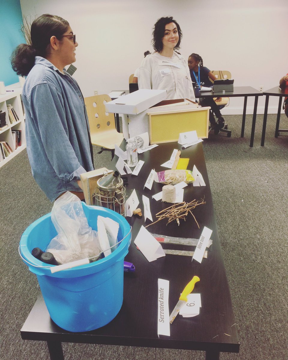 BeeFreeApiary's tweet image. Yesterday, in urban beekeeping class, GENERATION2050 youth learned the purpose and use of essential beekeeping tools. #generation2050
