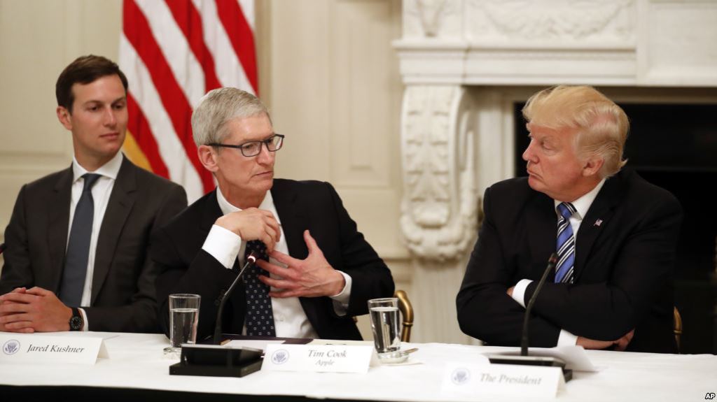 NewDelhiTimes's tweet photo. Tech Titans Gather at White House to Modernize Government https://t.co/t97E38msok https://t.co/do2lvJcvSG