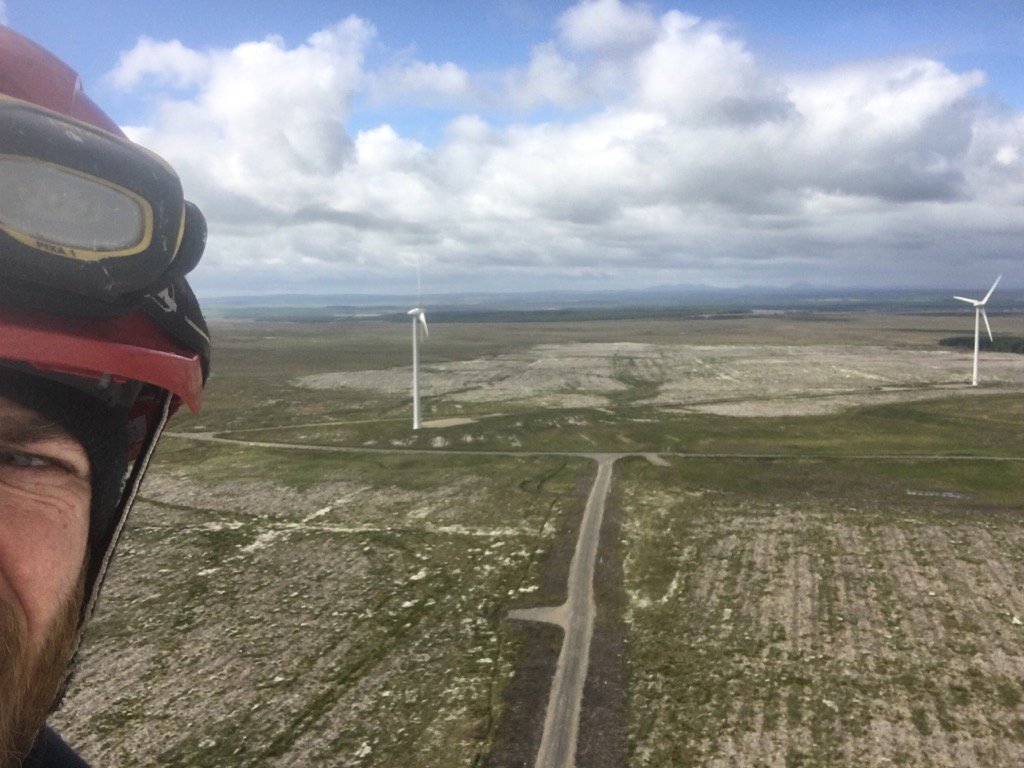 stoob52's tweet image. #officeview #whatheatwave