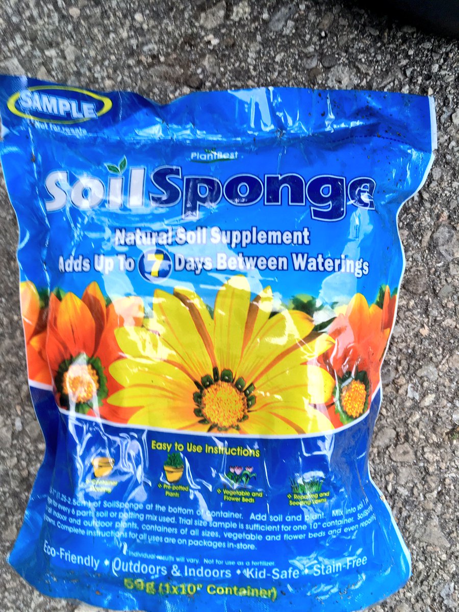 seanjamesdesign's tweet photo. Testing out a new natural supplement #SoilSponge, that I got at the @GardenWriters symposium @canadablooms on a WAY overgrown #Tomato! 😁 https://t.co/LYB1d8pQtp