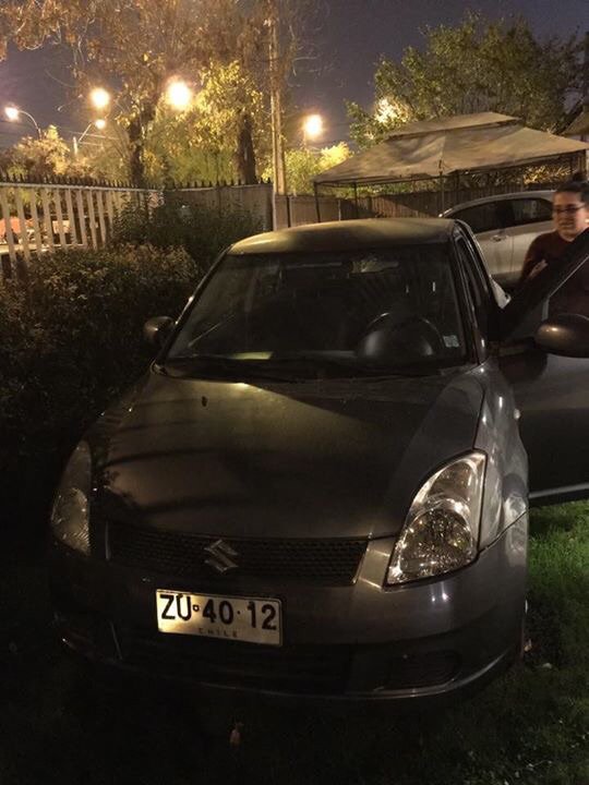 agrolate's tweet image. Favor compartir. Robaron auto a mi pareja. Suzuki swift año 2006 patente zu4012 #autosos #auto #zu4012 @Cooperativa @biobio