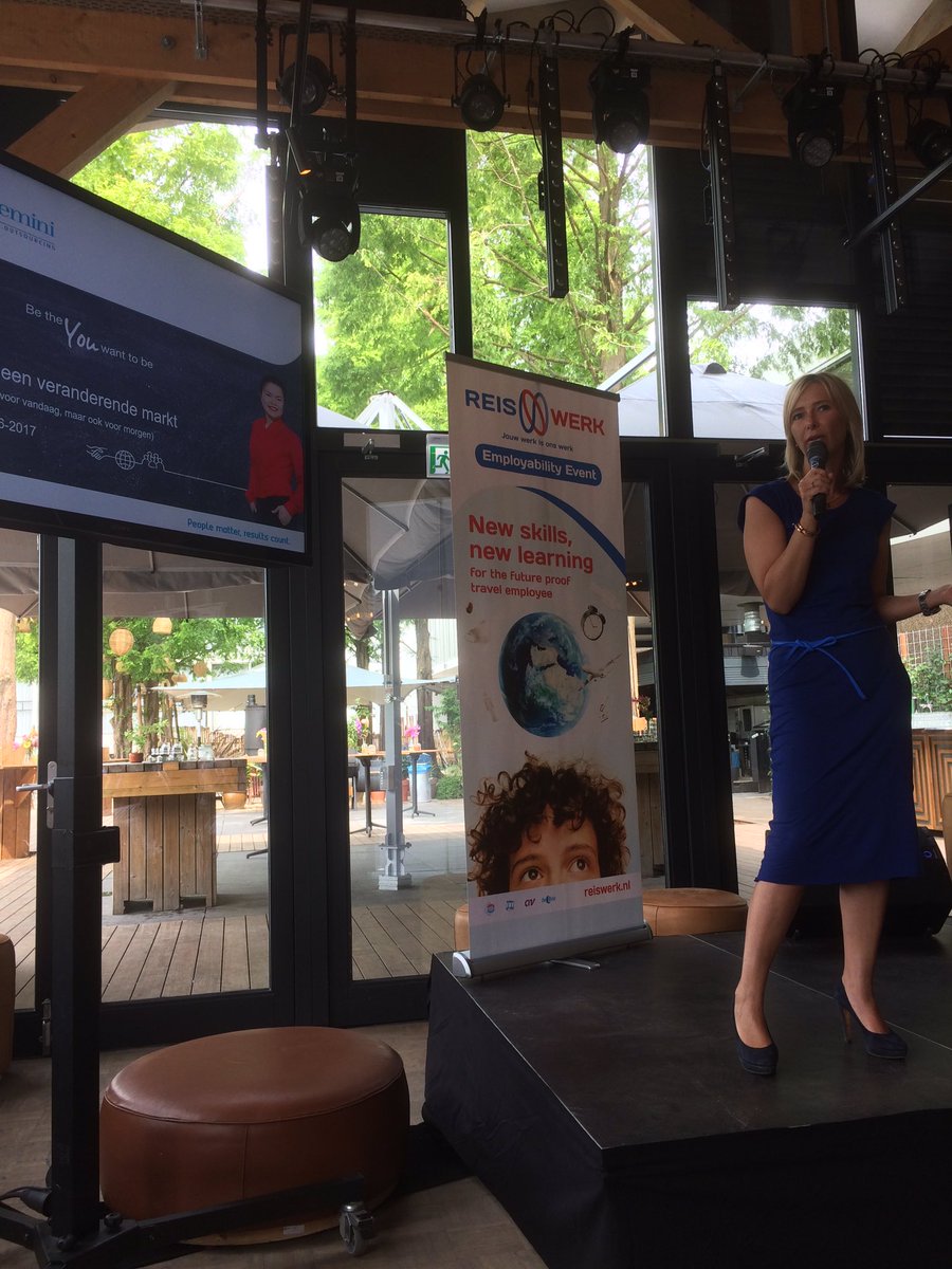 Reiswerk's tweet photo. Debby Jansen @Capgemini: "Veranderen is de nieuwe constante!" Hoe ga jij hiermee om? @Reiswerk #employabilityevent #wendbaarzijnenblijven https://t.co/VHbS6KA5Po