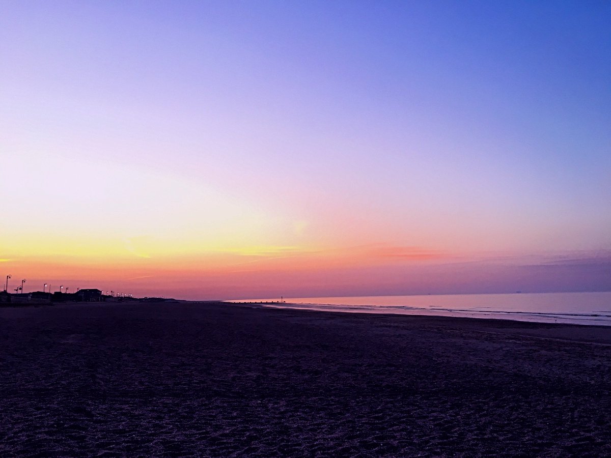 MablethorpeBook's tweet image. Taken Saturday night at Mablethorpe! @LincsSkies