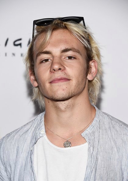 R5italy's tweet photo. 2017 Los Angeles Film Festival - 'My Friend Dahmer' Premiere
(part.1) @rossR5 @mfdthemovie https://t.co/zERlvRXw0z