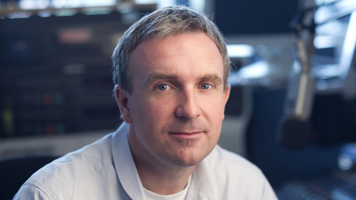 TheOnion's tweet photo. Area Man Perfectly Content With Role As Another Cog In The Wheel https://t.co/UrLFbigngb https://t.co/4Ve4iWuklM