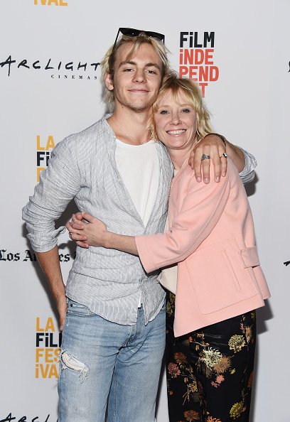 R5italy's tweet photo. 2017 Los Angeles Film Festival - 'My Friend Dahmer' Premiere
(part.2) @rossR5 @mfdthemovie https://t.co/RpEMoxZqIZ