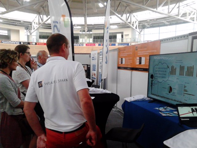 WeaselSparkFR's tweet photo. Le #HDF2017 continue à @roubaix ! Merci d'être aussi nombreux à venir nous voir pour parler d'#APM ! 😀 https://t.co/8VyC1dtq95