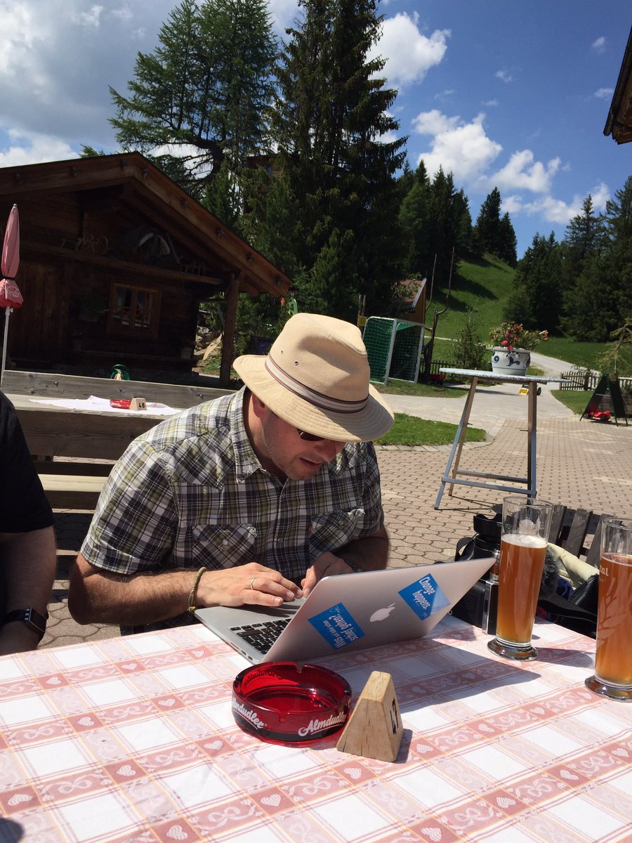 PatrickSteyaert's tweet photo. @mhoppen enjoying the mountains #KLR17 https://t.co/KtnbrmBfRv