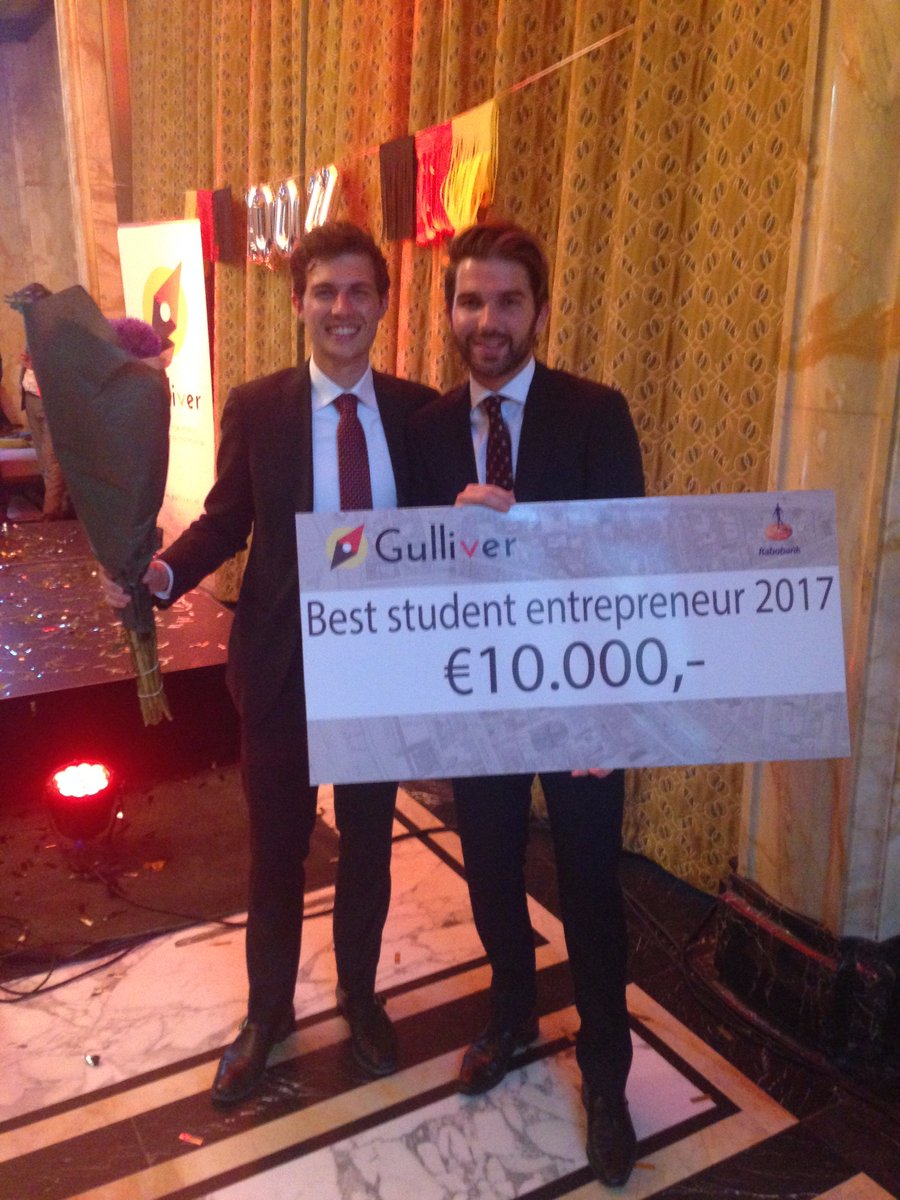 Uitgeroepen tot 'Best Student Entrepreneur' van Leiden. Bedankt <a href="/GulliverLeiden/">Gulliver</a>, @RaboLeidenKatw, <a href="/TeekensKarstens/">TeekensKarstens</a> en <a href="/GrantThorntonNL/">Grant Thornton NL</a>!