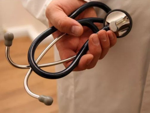 OttawaCitizen's tweet photo. 1 in 2 Canadians will get cancer, 1 in 4 will die of disease: Cancer Society https://t.co/bRaht2Mp1m https://t.co/qkUEWlEMX8