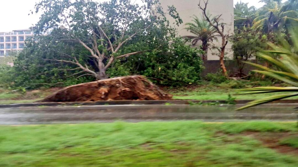 Ope_Legis_'s tweet photo. Daños causados por el paso de la Tormenta #Bret en Porlamar, Isla de Margarita #20Jun https://t.co/HHg4oqkY7F @ReporteYa @OrlenysOV