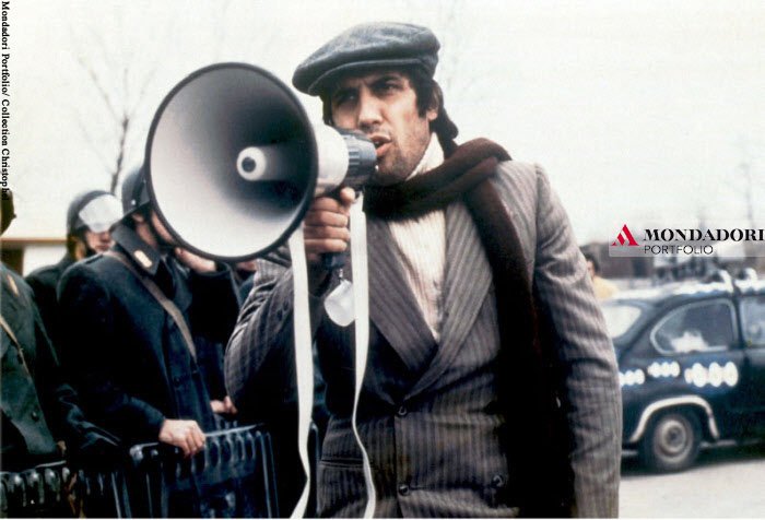 M_Portfolio's tweet photo. L'articolo sui #cantanti nel #cinema. "Canto bene, quasi quasi faccio un #film".
Scopritelo su→ https://t.co/gRUjNh6uS7
#MPortfolio #MP_blog https://t.co/dYTyPaWSIf