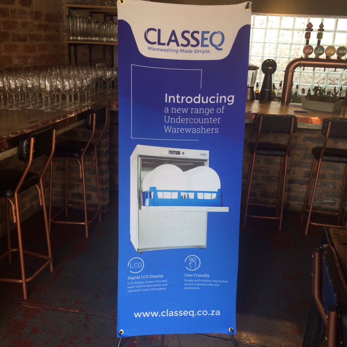 ilovezacom's tweet photo. The winner, The prize, and The sponsors of the @ZomatoSA @Classeq_ZA #UserChoiceAwards #iloveza❤️🇿🇦 https://t.co/mMQ874areT