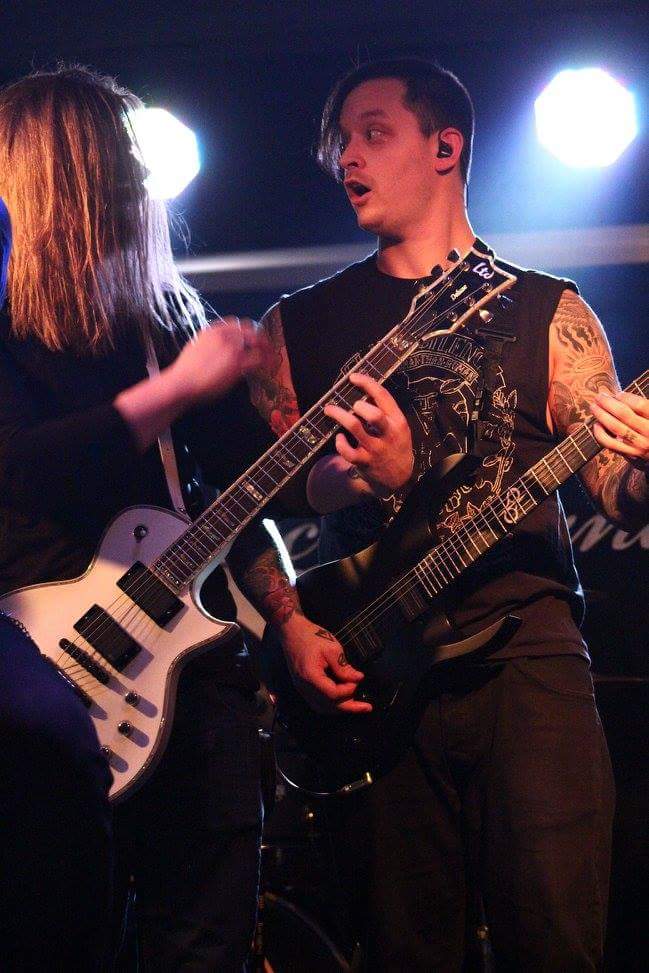 Konnar "Hay Aaron, did you here it's free drinks for the bands?"