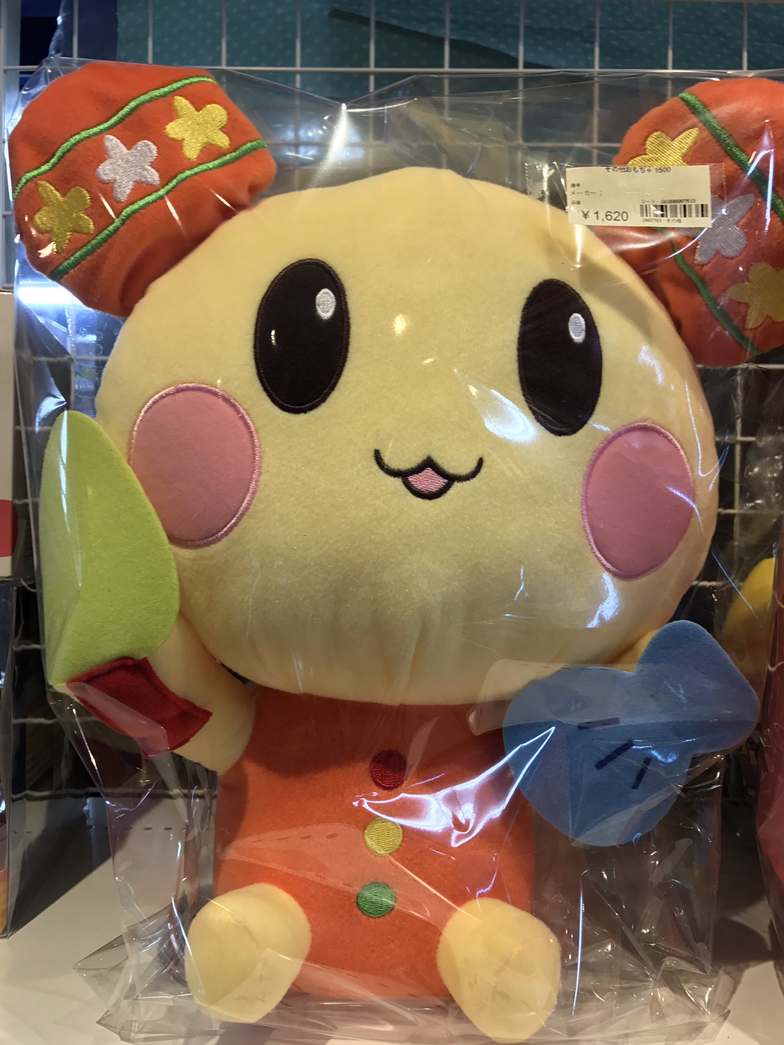 大阪日本橋ジャングル Jungle かわいいコーナーに うーたんが現れた 実際見ると結構おおきいんです おっきい うーたんかわいいです T Co Nzotwhmcya Twitter