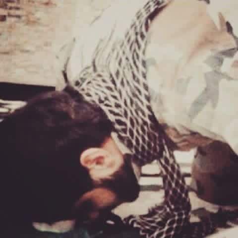 أقسى أنواع البعد.. 
أن تكون بعيد عن ربك.. 
وهو يقول.. 
ونحن أقرب آلية من حبل الوريد 

رحماك يا خالقي 💔💔