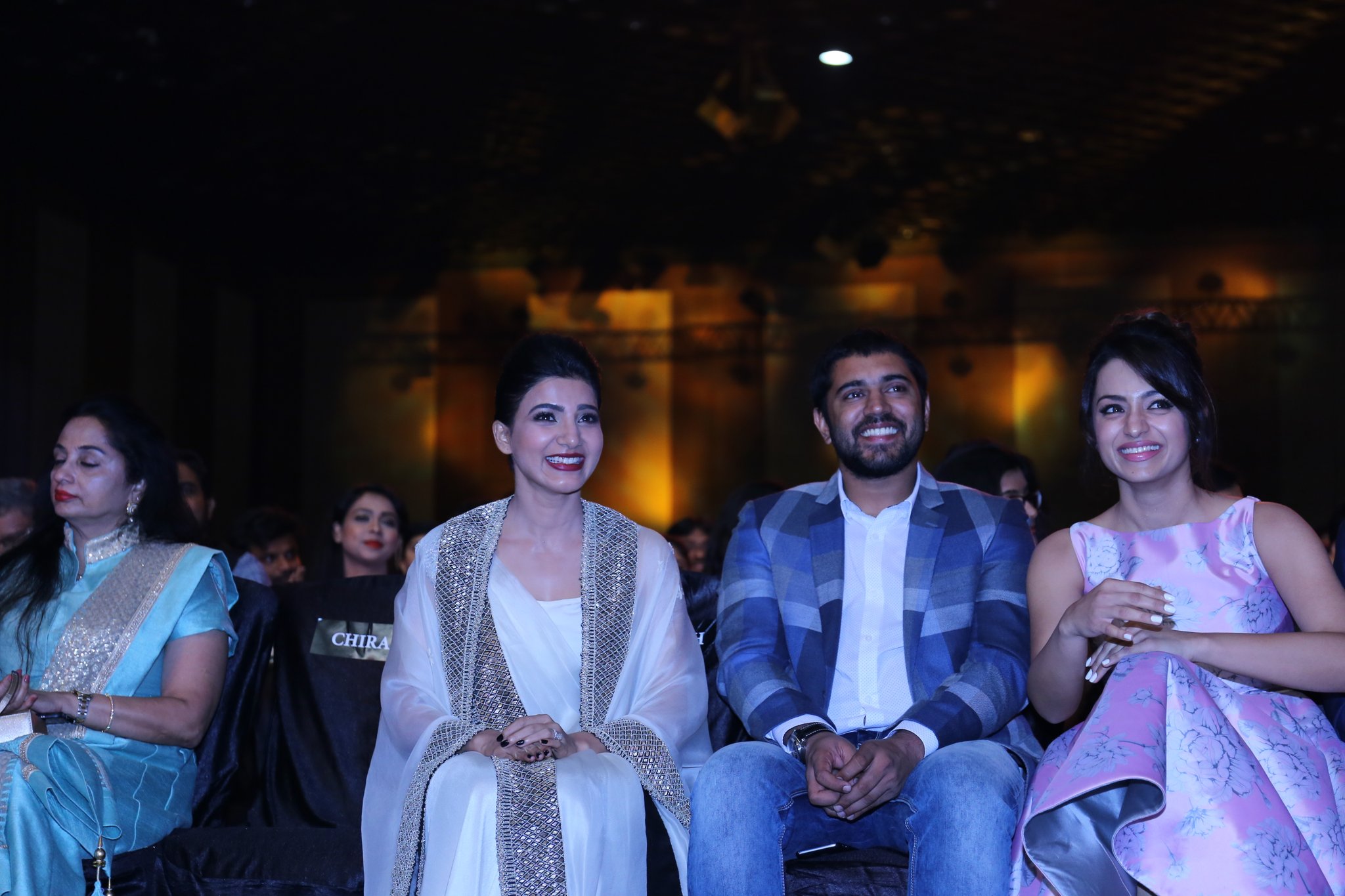 DCwD-OWUwAISeCV?format=jpg&name=large