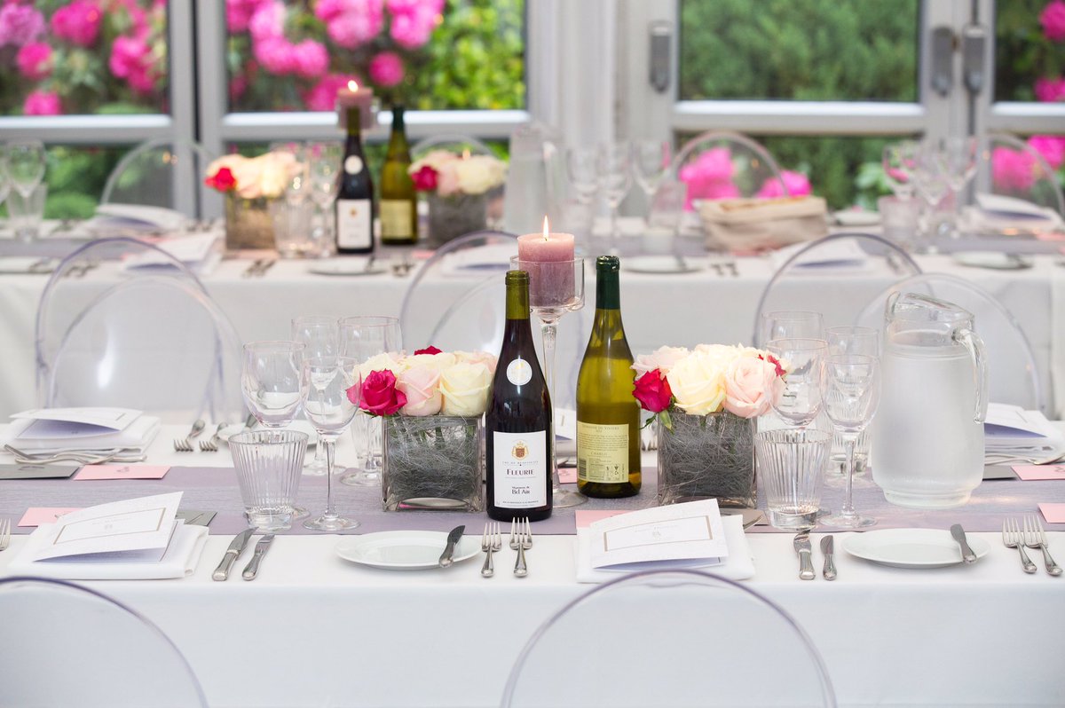 placesettings_'s tweet photo. We love this table arrangement by @gooseandberry! They have used our Sienna cutlery, Sancerre china, Signature glassware &amp; Diva tumbler! ☎️📧 https://t.co/TjNvYgWI1n