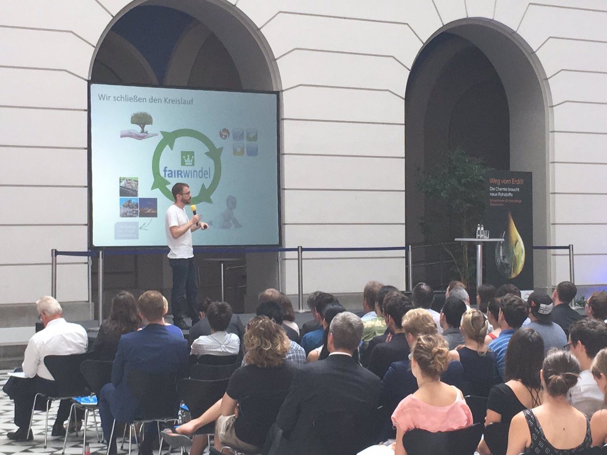 Dominic Franck from Fairwindel pitching at #Feedstock17 #diapers from #renewables at @TUBerlin