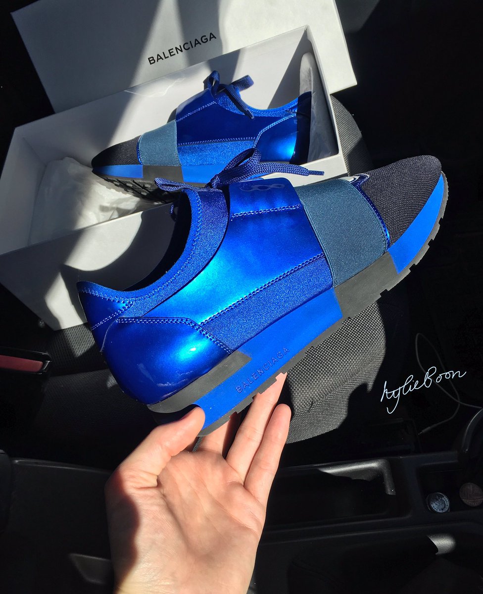 kylieboon_'s tweet photo. Brand new Ladies Balenciaga runners. Who would cop these? #Balenciaga #balencigarunners #highend #vip #vipfashion #kylieboon #pearlblue https://t.co/hbV7OnK0bU