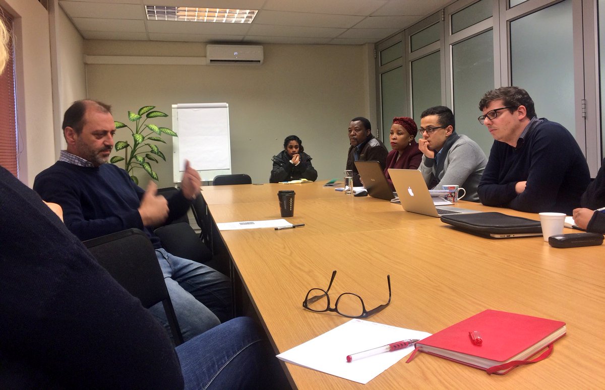 _IJR_'s tweet image. #LearningSeminar Senior Research Fellow Dr Fanie du Toit sharing his insights on Iraqi reconciliation processes #UNDP