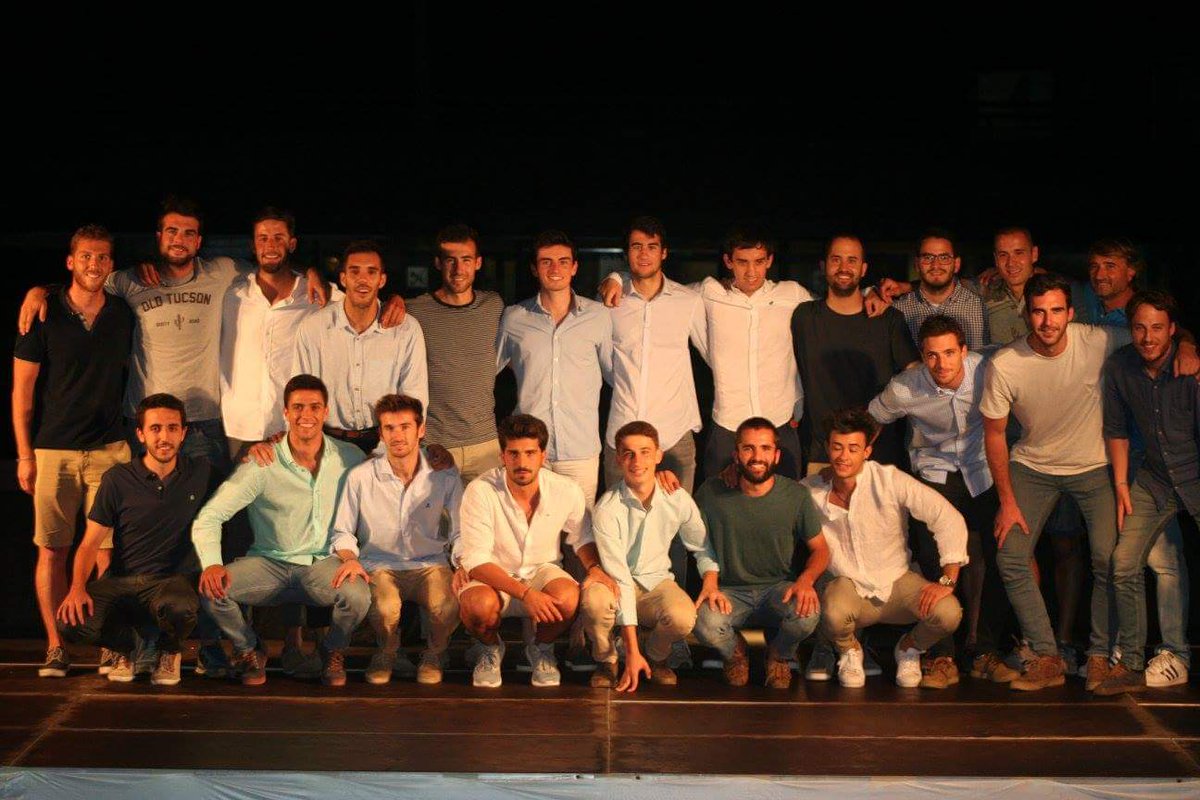 vallesesportiu's tweet photo. Vallès Esportiu DH 2016-17.

Campió de Lliga Divisió d'Honor B🏆.

Gran equip! JUNTS, SÍ! https://t.co/UdqtPYRjgK