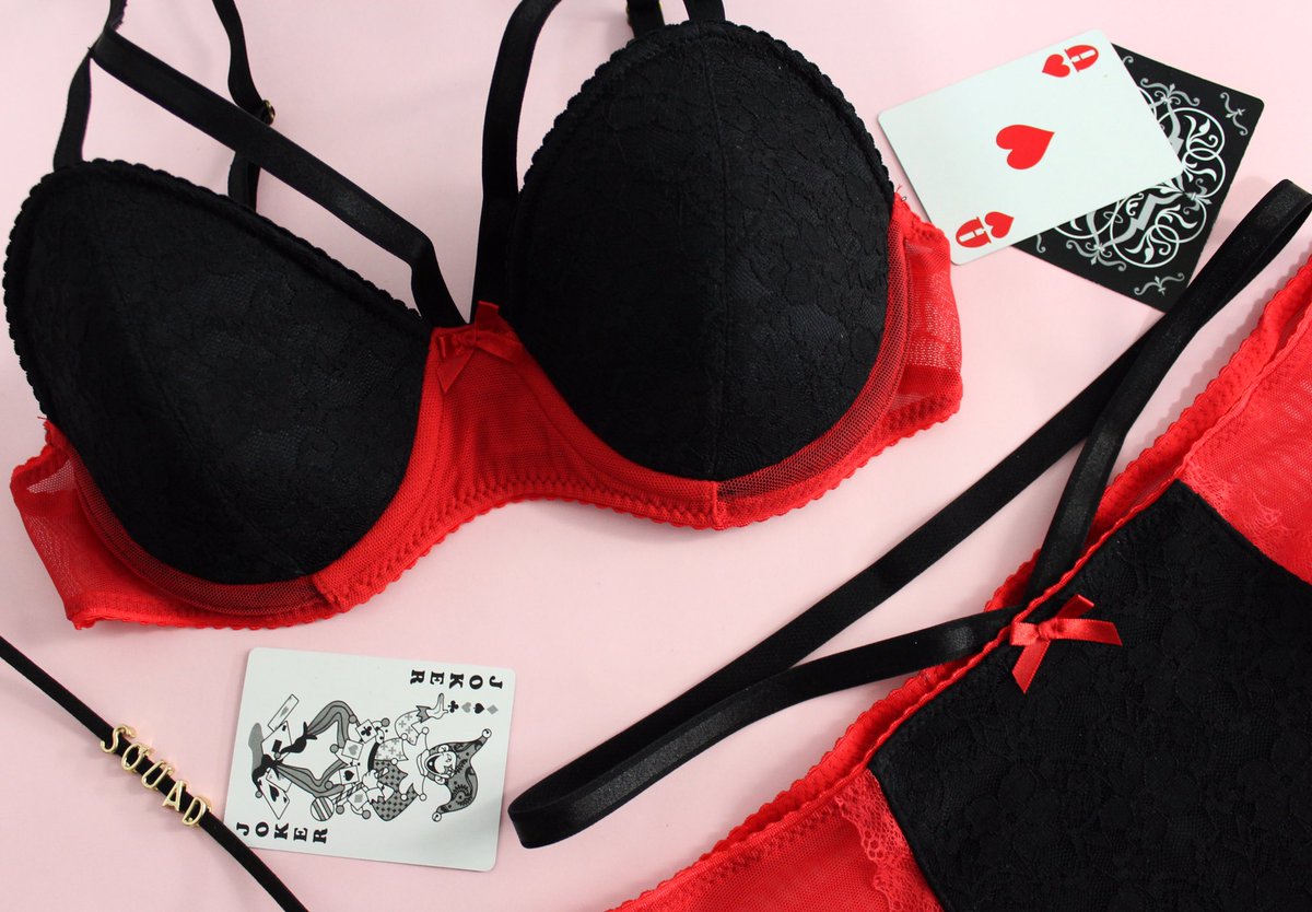 Kink_Geek's tweet photo. How to make a Harlequin: Add 1 part red, 1 part black &amp; shake like crazy! #cosplay #cosplaying #cosplaylingerie #harleyquinn #kinkgeek https://t.co/t1LvliRLIa