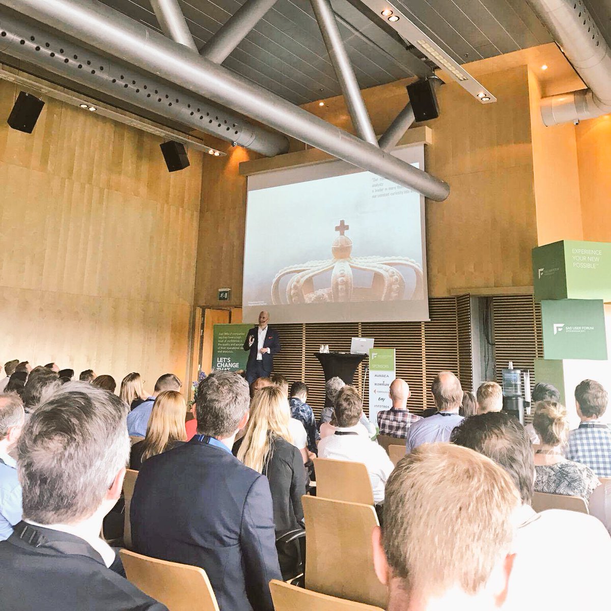 sas_nordic's tweet photo. @PetriROI shares experiences from competing at a global #datascience competition. #sasnf #stockholm #todieornottodie #analytics https://t.co/58uSSArQ18