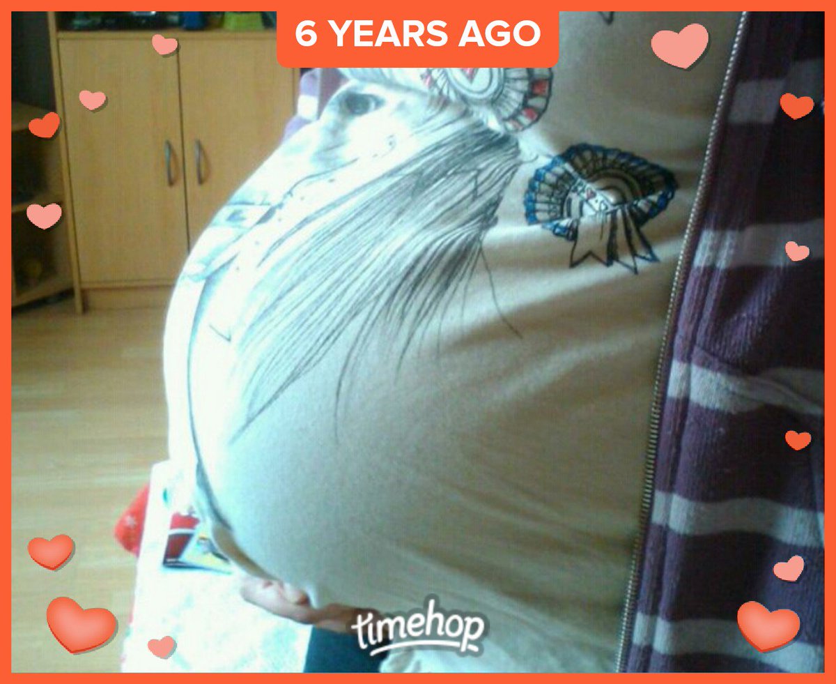 Angeldoll83's tweet photo. Last bump pic of my soon to be 6 year old #babybump #kaleb #40weeks #pregnancy #boybump https://t.co/emfSmUJ7V9