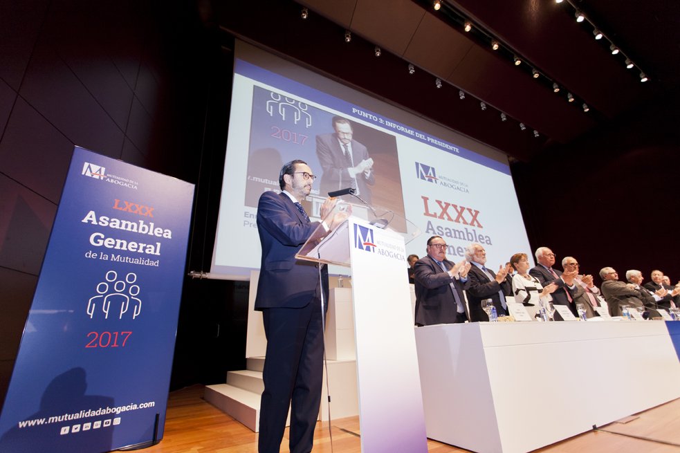 Mutualidad_es's tweet photo. Mínimo impacto de la inversión de @MutuaAbogacia en Banco Popular. Solo un 0,7% de las inversiones totales https://t.co/n3wTSf2Wmx https://t.co/f2dzStKDfM