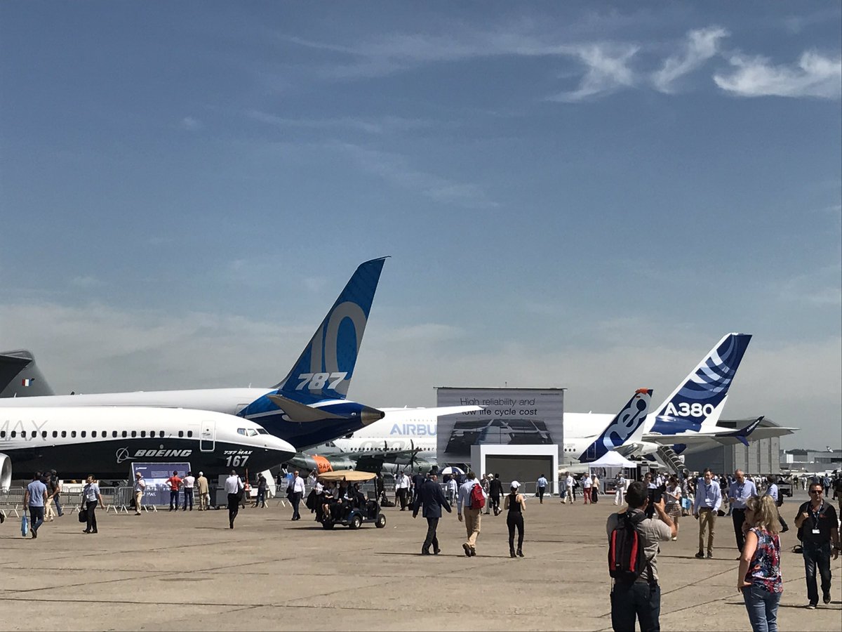 AIRMILLION_VFR's tweet photo. #siae2017 #AirMillion #Aero #WeAreAero #AirMillionAeroTour #AvGeek #VFR https://t.co/ebJuiszz5N