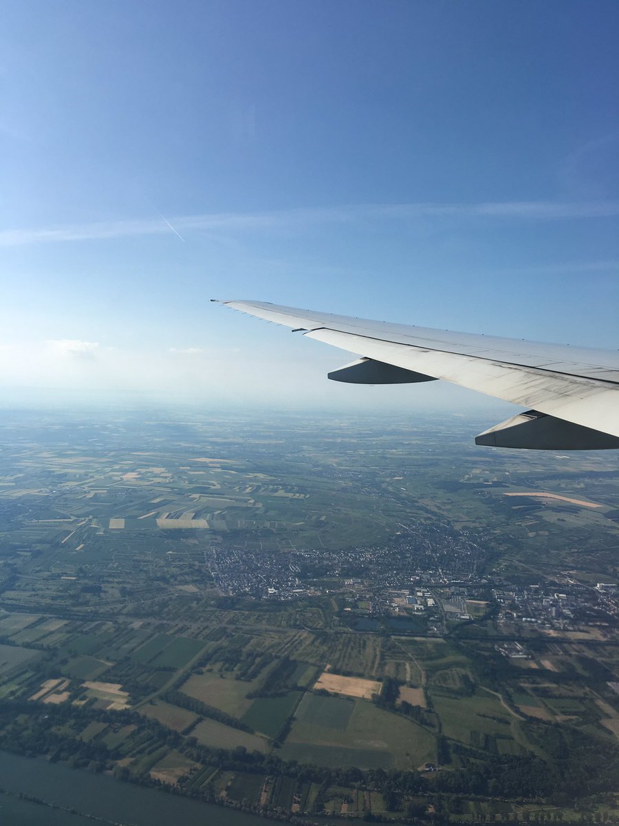 ghs_german's tweet photo. We have safely arrived in Germany 🇩🇪!! #germantrip17 https://t.co/XAMOCIzrJr
