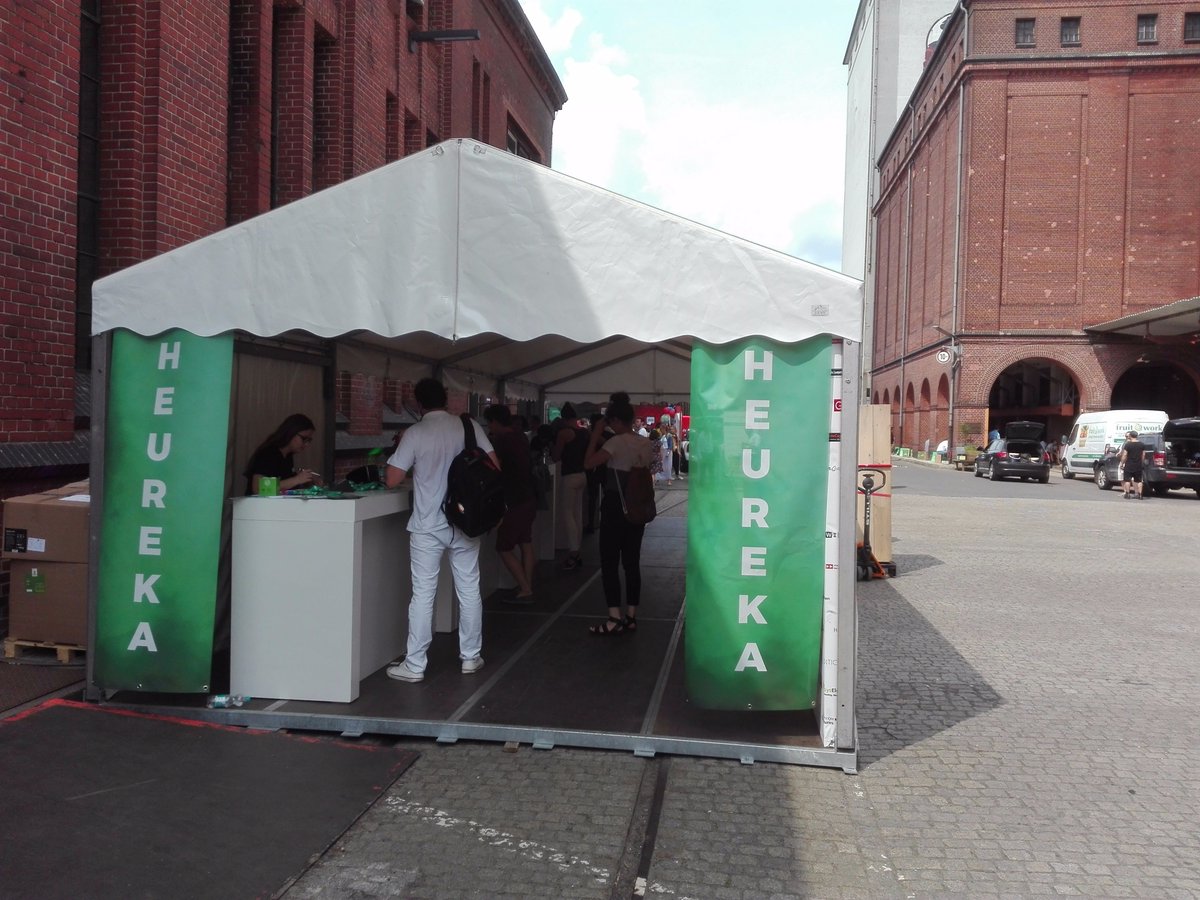 fruit@work tweet media