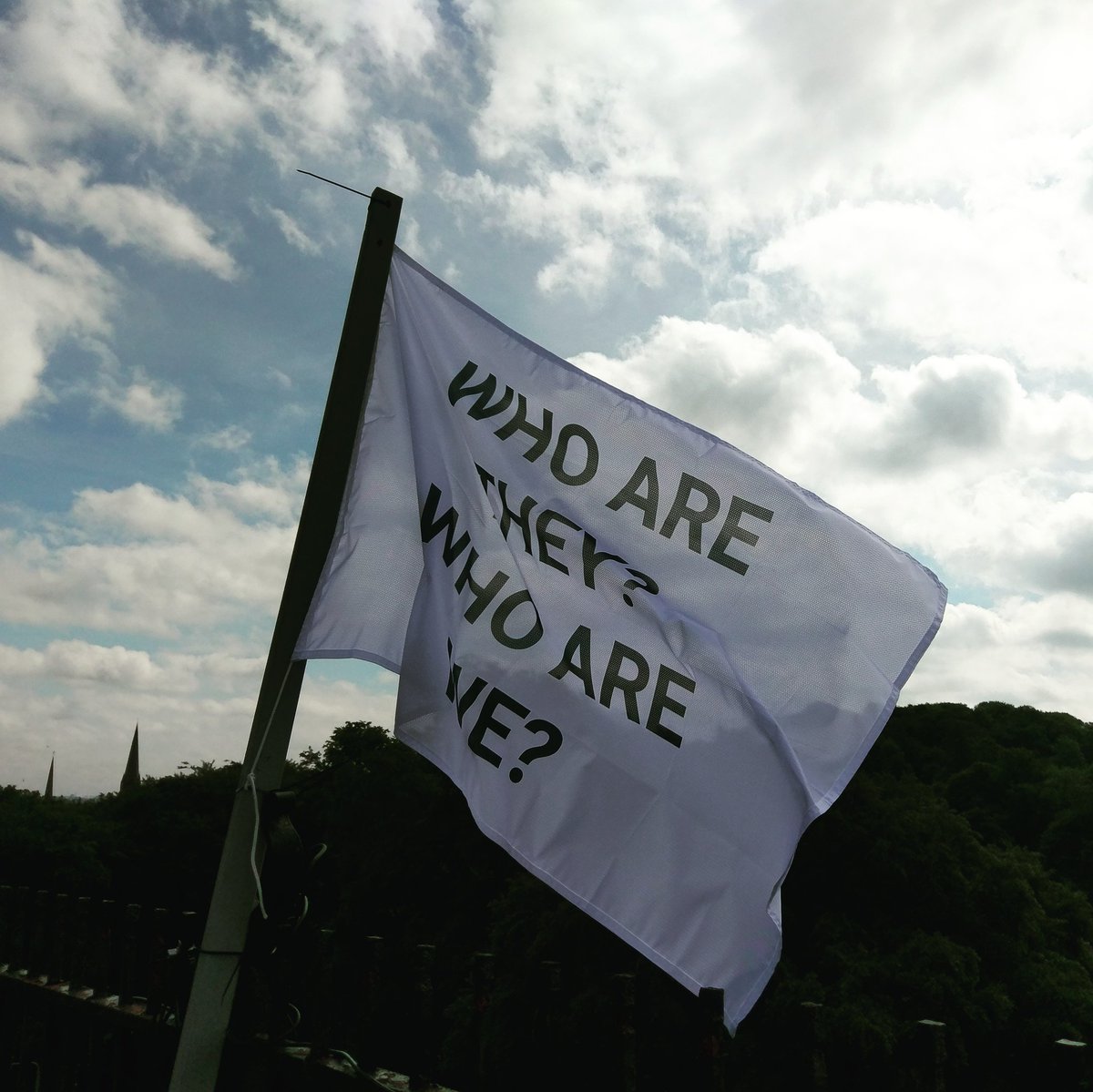 himp's tweet image. Raised this flag on our roof as part of the @thewhoisproject for @scottishrefugeeweek

whoisproject.co.uk for more info
#whoisproject