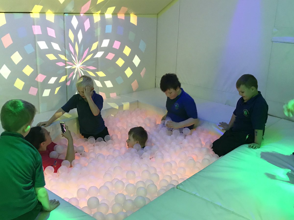 Park Community Academy tweet media