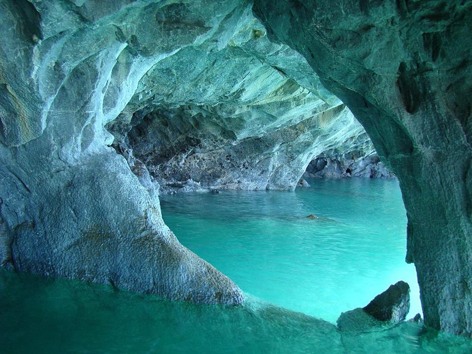 MundoMarMurcia's tweet photo. La Catedral de Mármol, costa del lago General Carrera (Chile), espectacular!! https://t.co/oV9gYrQYOi