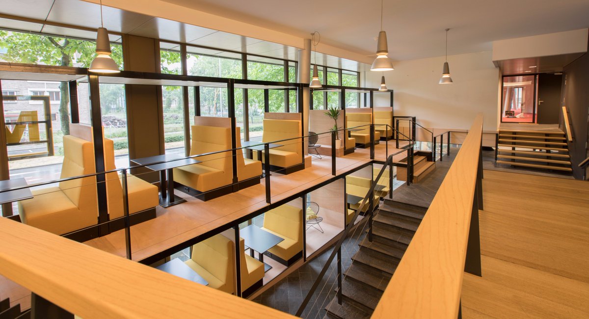 MyOfficeGroup's tweet photo. Kom bij ons netwerken en klankborden! Wij bieden je dé flexwerkplek van Zwolle. Maak een afspraak met onze manager Laura Dent op 038-8200082 https://t.co/oDd4F6ehIg
