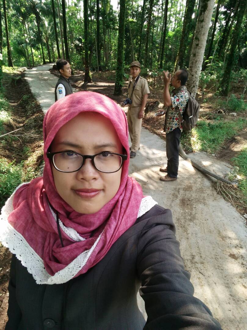 NasirKosrow's tweet photo. Pembinaan LPM Desa Legokjawa, lanjut
Cek pekerjaan rabat beton progres 100% dari DD Tahap1 thn 2017
@KemenDesa 
@EkoSandjojo 
@tppindonesia https://t.co/Asj06dhqng