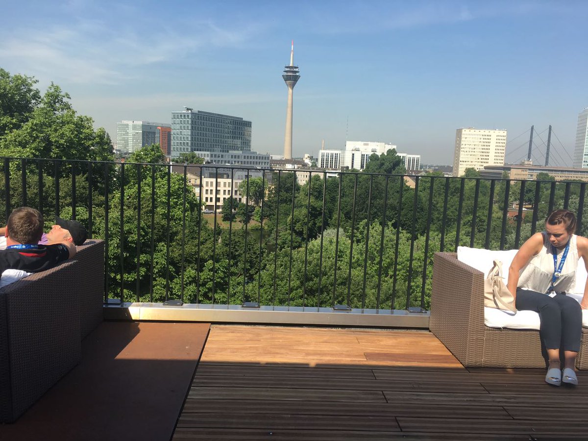 DamconGmbH's tweet photo. Mit dieser Aussicht genießen wir die Mittagspause. #ExpertEvent #onpage #seo #damcongmbh #OnlineMarketing https://t.co/oPtU43FQY9