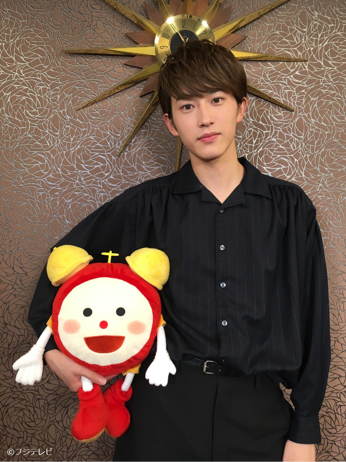 めざましテレビ 塩顔男子として注目の若手俳優 杉野遥亮さんを特集 杉野さんは某ファッション雑誌のnext 国宝級イケメンランキング 2 位に選ばれたんだって 灬ºwº灬 イケメンだなぁ 6時30分過ぎ放送予定 めざましテレビ T Co Ib4l0nqe58