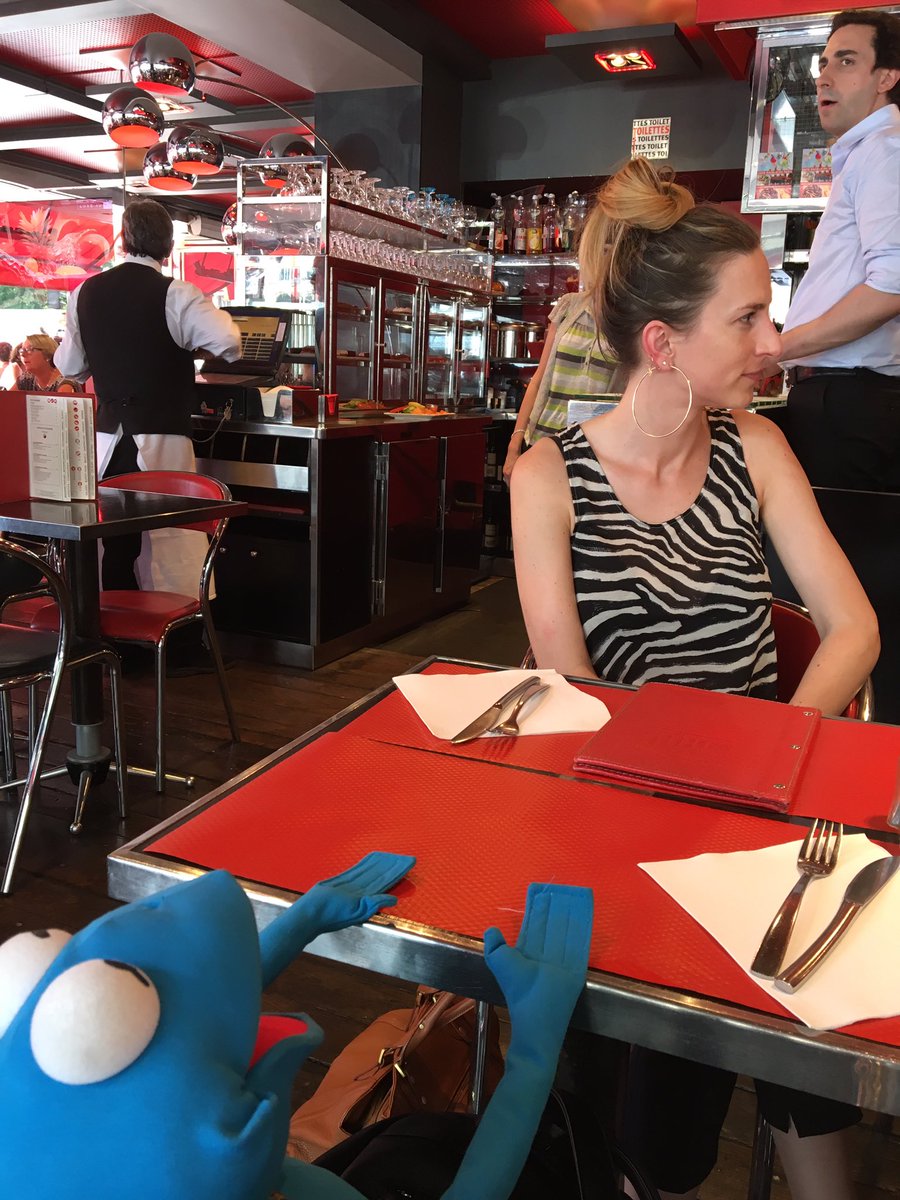 Digitellement tweet media