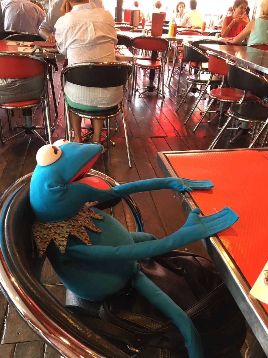 Digitellement tweet media