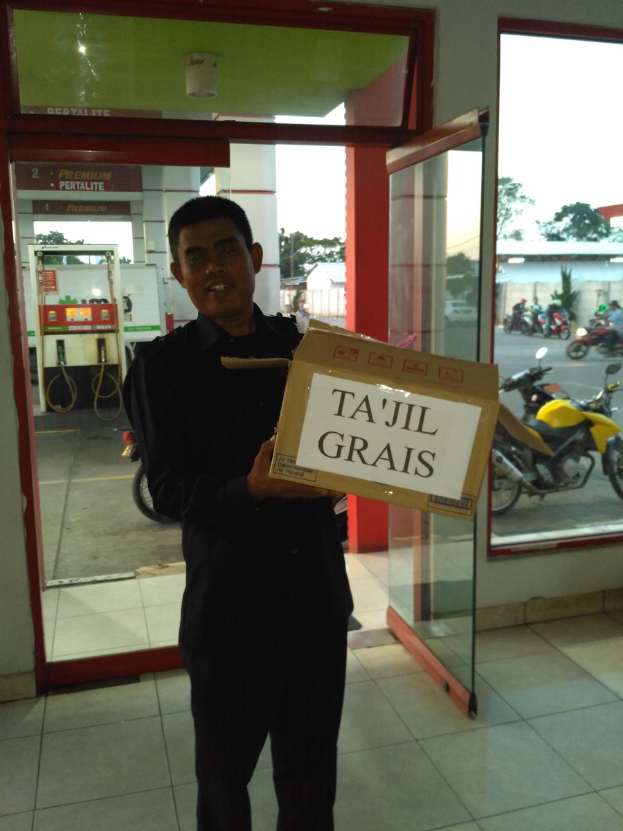 SPBU3411804's tweet photo. siap beraksi
#PertaminaSpiritualMarketing
#berbagitakpernahrugi
mor3lyfe https://t.co/NfOHlF9pi1