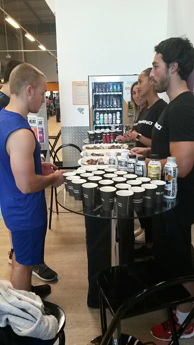 Distriprot's tweet photo. MERCI d'être venus découvrir les produits @NutraminoFR à #MovingExpress La Ville du bois ! Nouvel event à Paris semaine pro... #STAYTUNED 💪🏼 https://t.co/rmnrAiDFAu